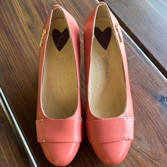 Fiorucci Heels Size 38 ( USA 8) Salmon Color - Picture 1 of 11